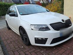 Weiß Gebraucht 2016 Skoda Octavia RS Kombi | 15.000 € (Fairer Preis)