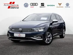 Blau / aquamarin blau (metallic) Gebraucht 2022 VW Passat Alltrack Kombi | 32.480 € (Guter Preis)