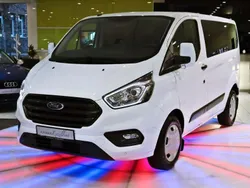 Frostweiß Gebraucht 2019 Ford Transit Custom Van / Kleinbus | 26.950 € (Teuer)