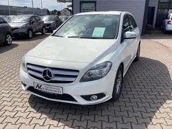 Weiß Gebraucht 2012 Mercedes B180 Van / Kleinbus | 8.900 € (Etwas zu teuer)