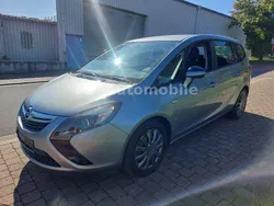 Silber Gebraucht 2012 Opel Zafira Tourer Selection Van / Kleinbus | 6.600 € (Fairer Preis)