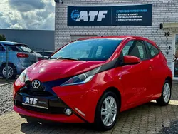 Rot Gebraucht 2015 Toyota Aygo Edition-S Kleinwagen | 5.990 € (Fairer Preis)