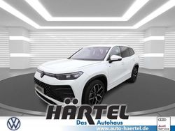 Pure white, solid Gebraucht 2025 VW Tayron R-line SUV | 60.100 € (Teuer)