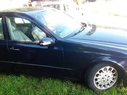 Blau Gebraucht 2002 Mercedes E240 Classic Limousine | 3.400 € (Superpreis)