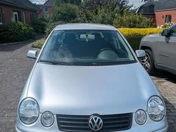 Silber Gebraucht 2004 VW Polo Kleinwagen | 2.050 € (Etwas zu teuer)