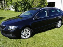Schwarz Gebraucht 2014 Skoda Superb Exclusive Kombi | 6.999 € (Fairer Preis)