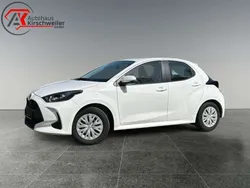 Schneeweiß Gebraucht 2023 Toyota Yaris Comfort Kleinwagen | 16.990 € (Fairer Preis)