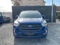 Blau Gebraucht 2017 Ford Kuga ST-Line SUV | 18.500 €