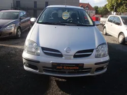 Silber Gebraucht 2004 Nissan Almera Tino Acenta+ Van / Kleinbus | 2.850 € (Fairer Preis)