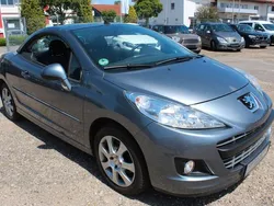 Grau Gebraucht 2012 Peugeot 207 CC Premium Cabrio | 5.995 € (Fairer Preis)