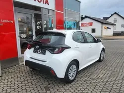 Toyota Yaris Hybrid