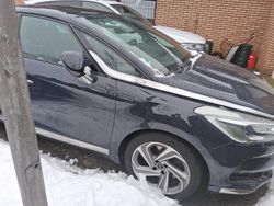 Blau Gebraucht 2016 Citroën DS5 Kleinwagen | 8.990 €