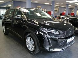 Schwarz Gebraucht 2022 Peugeot 5008 Active Van / Kleinbus | 22.980 € (Superpreis)