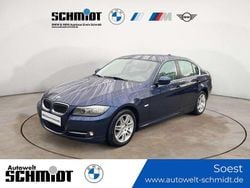 Tiefseeblau metallic Gebraucht 2010 BMW 325 Exclusive Limousine | 6.488 € (Superpreis)