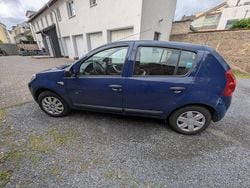 Blau Gebraucht 2009 Dacia Sandero Kleinwagen | 2.950 € (Teuer)