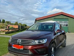 Rot Gebraucht 2016 VW Touareg Executive SUV | 29.400 € (Fairer Preis)