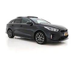 Schwarz Gebraucht 2021 Kia ProCeed GT-Line Kleinwagen | 13.845 €