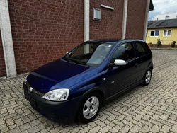 Blau Gebraucht 2003 Opel Corsa Kleinwagen | 1.500 € (Fairer Preis)