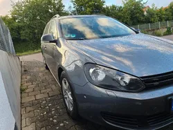 Grau Gebraucht 2011 VW Golf VI Trendline Kombi | 4.999 € (Fairer Preis)