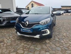 Blau Gebraucht 2019 Renault Captur Collection SUV | 14.444 € (Fairer Preis)