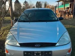 Silber Gebraucht 1998 Ford Focus Kleinwagen | 350 € (Guter Preis)