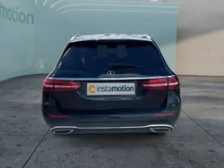 Schwarz Gebraucht 2022 Mercedes E220 Kombi | 35.449 € (Fairer Preis)