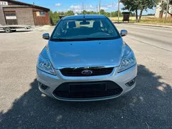 Silber Gebraucht 2010 Ford Focus Style Limousine | 999 € (Superpreis)