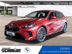 Fire red metallic Neu 2025 BMW 114 M Sport Kleinwagen | 48.880 €