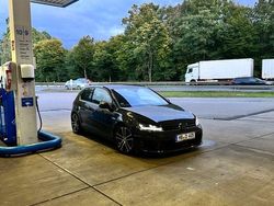 Grau Gebraucht 2014 VW Golf VII Trendline Limousine | 8.200 € (Etwas zu teuer)