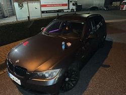 Grau Gebraucht 2006 BMW 320 Sport Line Kombi | 3.500 € (Etwas zu teuer)