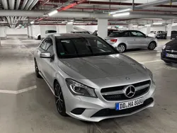 Silber Gebraucht 2015 Mercedes CLA180 AMG line Limousine | 13.990 € (Superpreis)