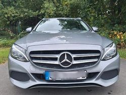 Grau Gebraucht 2014 Mercedes 220 Kombi | 12.300 €