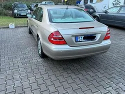 Beige Gebraucht 2003 Mercedes E320 Limousine | 9.500 €