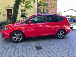 Rot Gebraucht 2015 Seat Altea XL Sun Van / Kleinbus | 6.480 € (Fairer Preis)