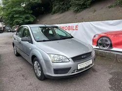 Silber Gebraucht 2005 Ford Focus Trend Limousine | 2.000 € (Guter Preis)