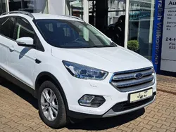 Weiß Gebraucht 2019 Ford Kuga Titanium SUV | 17.490 € (Guter Preis)