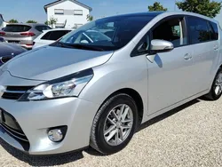 Silber Gebraucht 2015 Toyota Verso Skyview Edition Van / Kleinbus | 8.700 € (Fairer Preis)