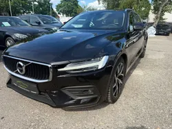 Onyx black Gebraucht 2020 Volvo V60 Momentum Kombi | 17.990 € (Guter Preis)