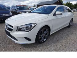 Weiß Gebraucht 2017 Mercedes CLA200 Urban Kombi | 17.950 € (Fairer Preis)