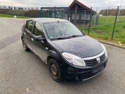 Schwarz Gebraucht 2009 Dacia Sandero Limousine | 500 €