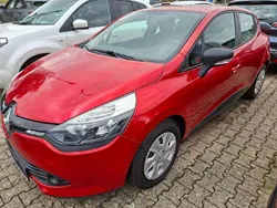 Rot Gebraucht 2015 Renault Clio IV Expression Limousine | 7.990 € (Fairer Preis)