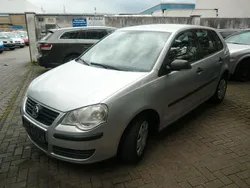 Silber Gebraucht 2009 VW Polo Limousine | 2.490 € (Guter Preis)