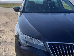 Schwarz Gebraucht 2018 Skoda Superb Kombi | 18.400 € (Guter Preis)