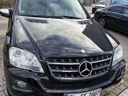 Schwarz Gebraucht 2010 Mercedes ML300 Edition SUV | 11.750 € (Fairer Preis)