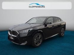 Schwarz Neu 2026 BMW iX2 Luxury Line SUV | 50.490 € (Guter Preis)