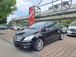 Schwarz Gebraucht 2008 Mercedes B200 Van / Kleinbus | 3.750 € (Guter Preis)
