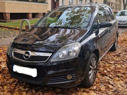 Schwarz Gebraucht 2007 Opel Zafira Van / Kleinbus | 3.950 € (Etwas zu teuer)