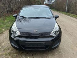 Schwarz Gebraucht 2012 Kia Rio Edition 7 Limousine | 6.500 € (Fairer Preis)