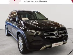 Obsidianschwarz metallic Gebraucht 2021 Mercedes GLE350e SUV | 44.990 €