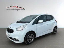 Weiß Gebraucht 2015 Kia Venga DREAM-TEAM Edition Kleinwagen | 12.499 € (Fairer Preis)